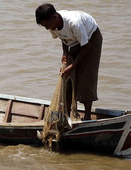 Fisherman of Hsithe village